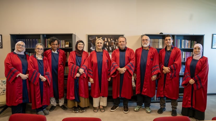 Sosyoloji Doktora Mezunumuz Ayesha Syed İçin Cübbe Giydirme Töreni Düzenlendi
